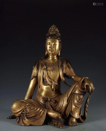 A Gilt Bronze Guanyin Statue