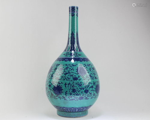 Chinese Porcelain Vase