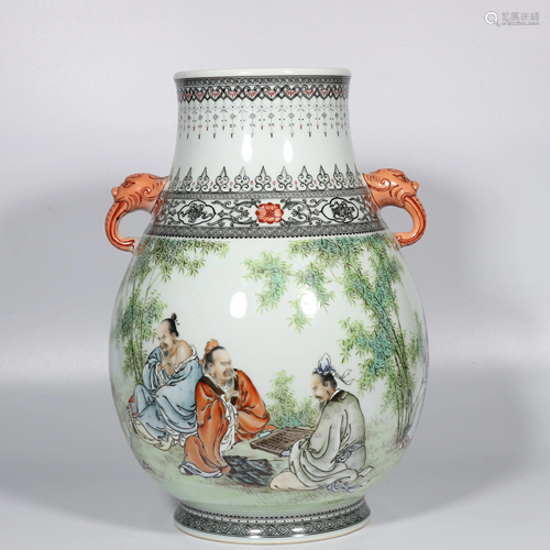 A FAMILLE-ROSE 'FIGURAL' VASE