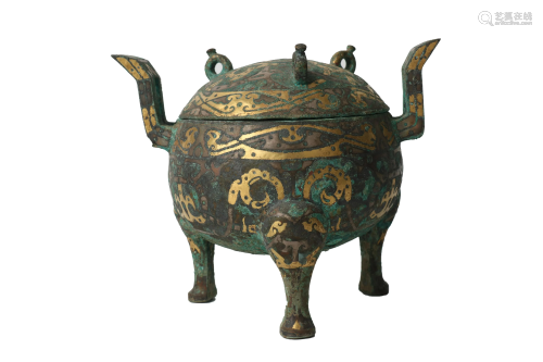 A GOLD-INLAID BRONZE TRIPOD VESSEL AND COVER.DING.H…