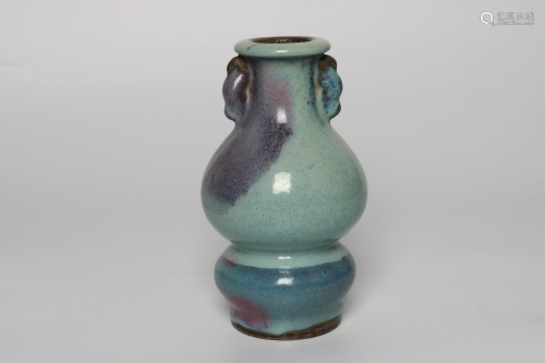 A JUNYAO-GLAZED VASE.SONG PERIOD