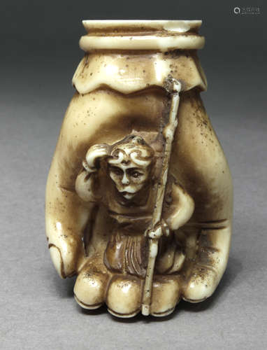 A Japanese netsuke from Taisho period