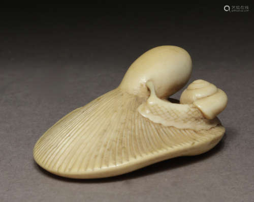 A late 18th century Japanese netsuke from Edo period