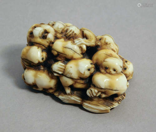 A Japanese netsuke from Edo period circa 1800. Signed Masami...