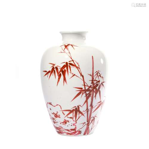 Red Bamboo Pattern Vase