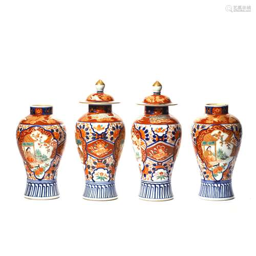 Set of Figure Pattern Imari Ware Vase