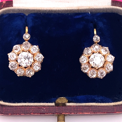 18K Diamond Flower Earrings