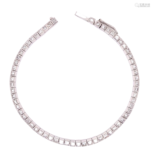 Platinum Diamond Tennis Bracelet