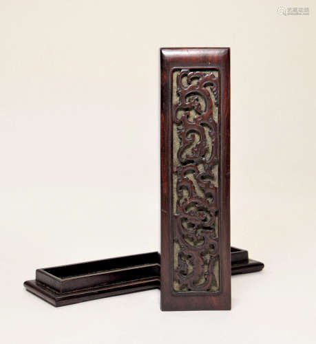 木雕夔鳳紋經卷盒