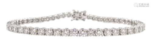 18ct white gold round brilliant cut diamond bracelet