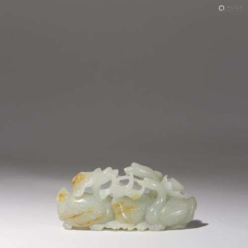 JADE CELADON CHINOIS DE TROIS OIES QIANLONG 1736-95 Formé co...