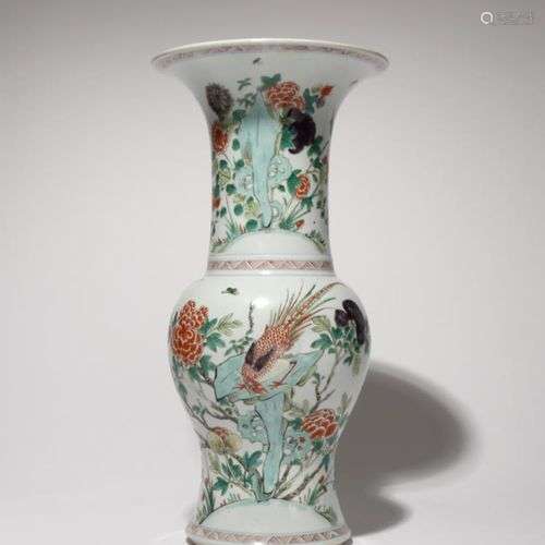 VASE YEN YEN DE FAMILLE VERTE CHINOISE KANGXI 1662-1722 Pein...