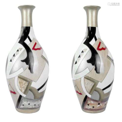 PAIRE DE GRANDS VASES DE STYLE ART-DECO