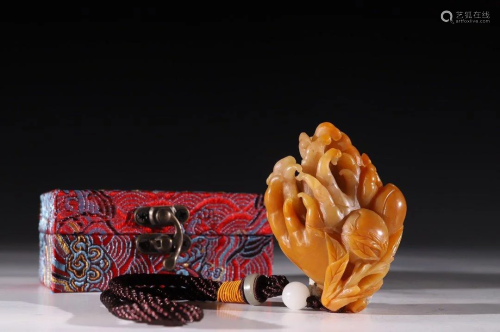 A SHOUSHAN STONE CARVING PIECE OF FINGER CITRON