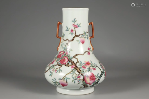 A FAMILLE ROSE DOUBLE-EAR 'LONGEVITY PEACHES' VASE