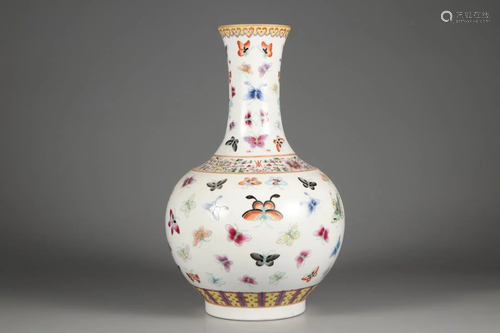 CHINESE FAMILLE ROSE 'BUTTERFLIES' GLOBULAR VASE