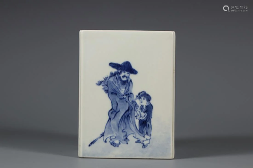 A BLUE AND WHITE 'FIGURES' SQUARE BRUSH POT