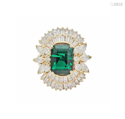 18k Yellow Gold 6.00 Ct Baguette Diamond Emerald Ring