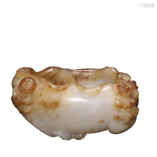A HETIAN JADE 'BOY AND LOTUS' BRUSH WASHER