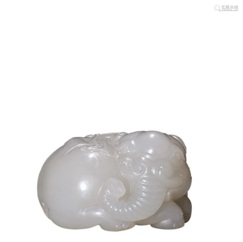 A HETIAN JADE â€˜ELEPHANTâ€™ CARVING