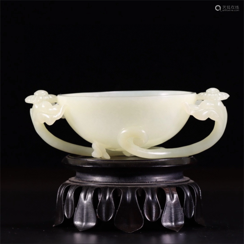 A Chinese Carved Jade Brush Washer