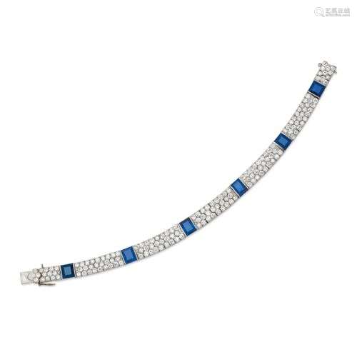 BRACELET EN PLATINE, SAPHIRS ET DIAMANTS, VERS 1920