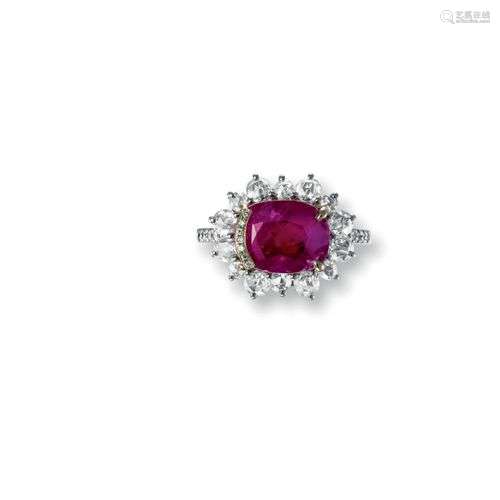 BAGUE EN OR, RUBIS ET DIAMANTS