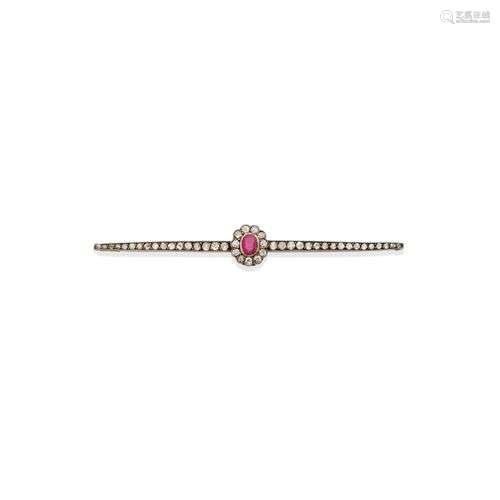 BROCHE EN RUBIS ET DIAMANTS, VERS 1890