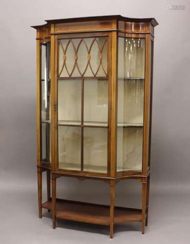 AN EDWARDIAN SHERATON REVIVAL INLAID MAHOGANY DISPLAY CABINE...