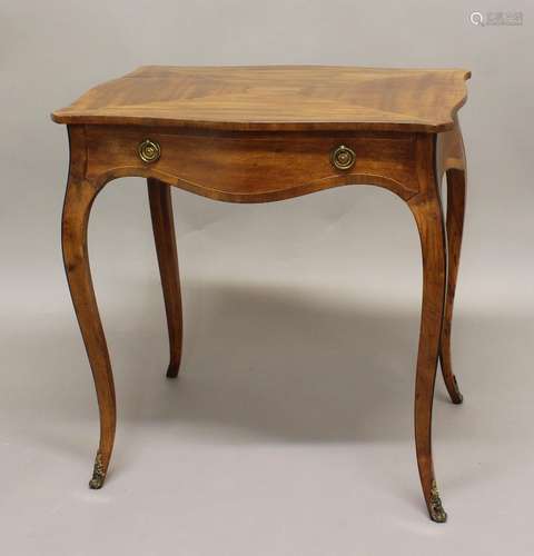 GEORGE III MAHOGANY SERPENTINE SIDE TABLE, the shaped rectan...