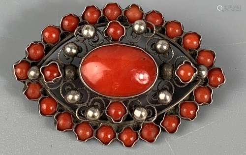 CORAL AND SILVER BROOCH ,L4.5CM