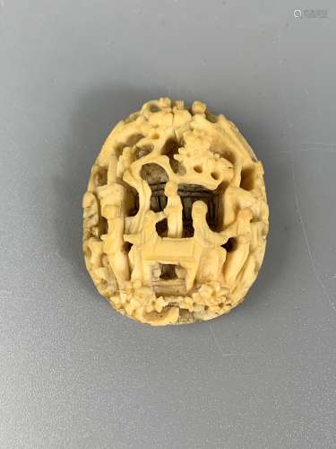 CHINESE IVORY CRAVED PANDENT ,3.5CM X 3CM ,7.6G