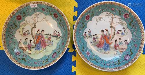 LARGE PAIR OF CHINESE PORCELAIN CHARGER,D 35CM STAND NOT INC...