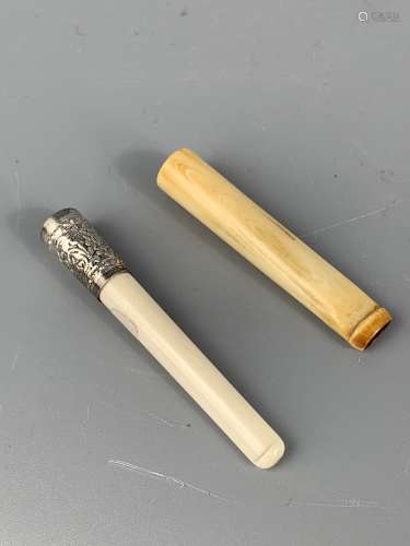 TWO  IVORY CIGARETTE HOLDER ,L 6.6CM ,7.6CM , WEIGHT 15.7G