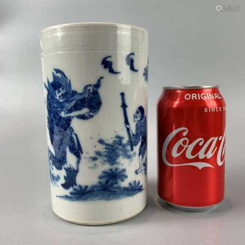 CHINESE BLUE AND WHITE PORCELAIN BRUSH POT HAND PAINTED FIGU...