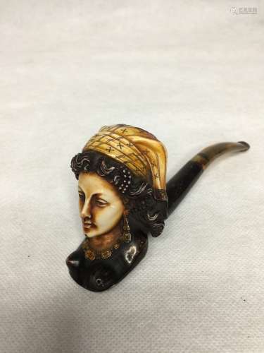A LATE 19TH CENTURY VICTORIAN CARVED MEERSCHAUM MASK HEAD PI...