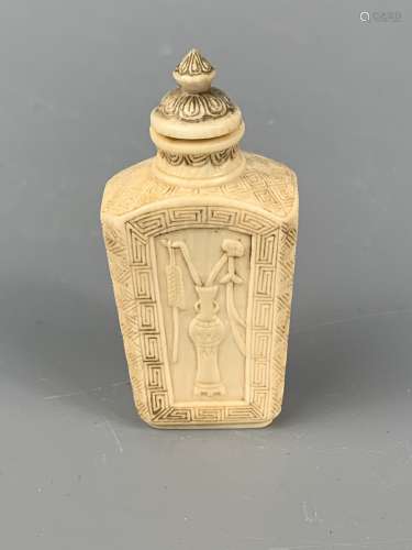 CHINESE IVORY CRAVED SNUFF BOTTLE ,H 6.8CM WEIGHT 28.8G