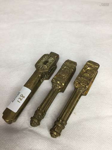 THREE BRASS NUT CRACKER,14.5CM