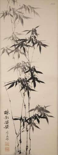 BAMBOU ANONYME Une peinture chinoise en rouleau, encre et co...