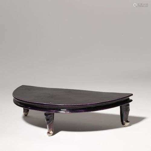 MODÈLE DE TABLE EN PORCELAINE GLAÇÉE AUBERGINE CHINOISE KANG...