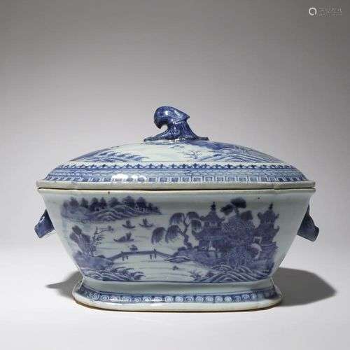 TUREEN ET COUVERCLE CHINOIS BLEU ET BLANC 18e SIÈCLE Le corp...