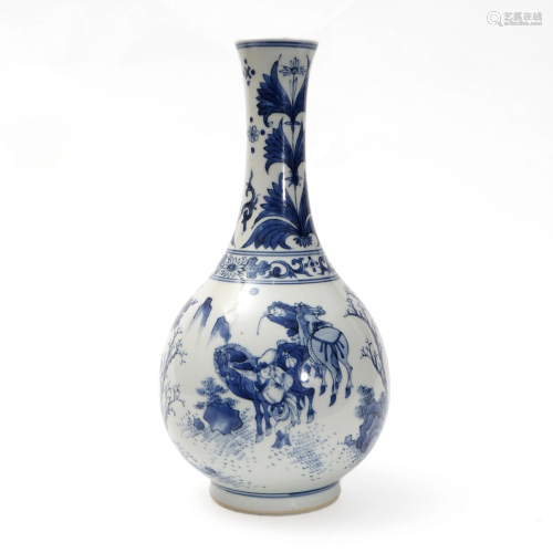 A BLUE AND WHITE VASE WITH FIGURES