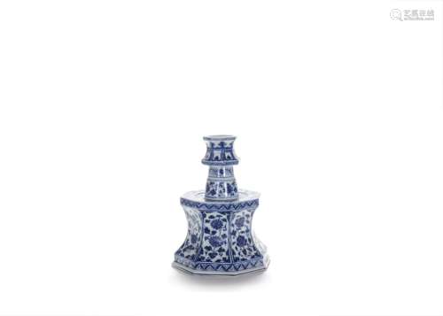 CHINESE BLUE AND WHITE FLORAL CANDLESTICK