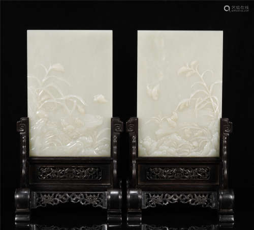 A PAIR OF CHINESE WHITE JADE TABLE DIPLAY SCREENS