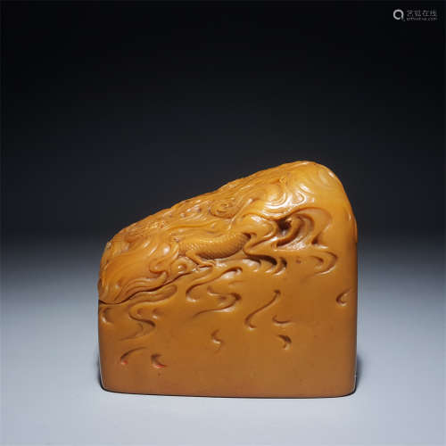 AN INSCRIBED TIANHUANG STONE SEAL