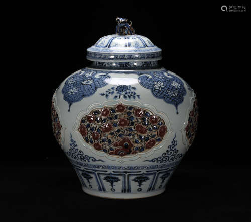 A YUAN STYLE LIDDED PORCELAIN JAR