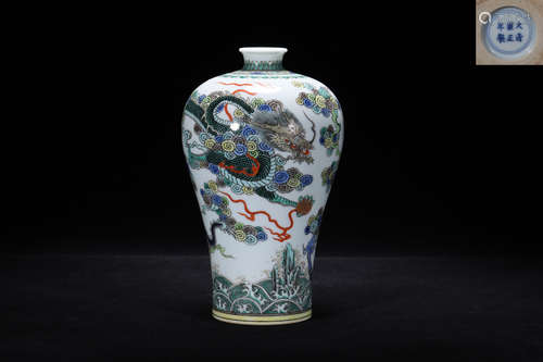 A WU CAI GLAZE PORCELAIN PLUM VASE