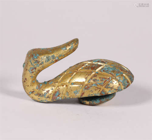 A DUCK SHAPED GILT BRONZE BELT HOOK