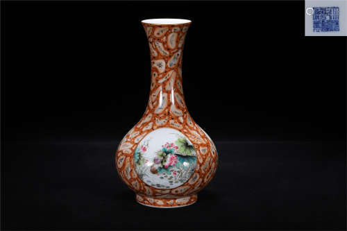 Qing Qianlong style famille rose porcelain vase