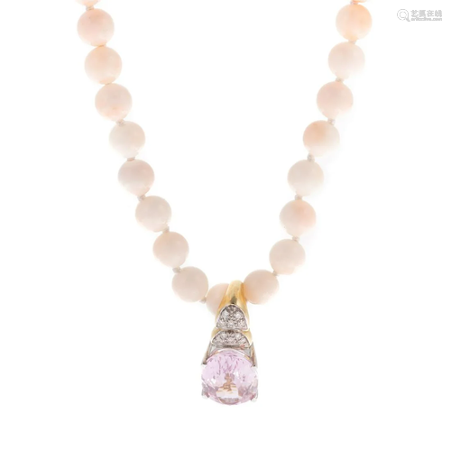 A 15.00 ct Kunzite Pendant & Coral Necklace in 14K